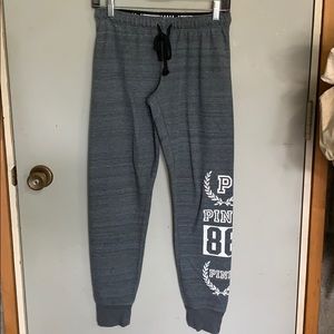 Women’s joggers